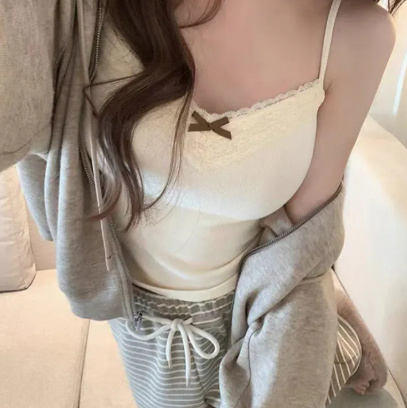 Women Camisole Tank Top Sleeveless Slim Fit Lace Stitching Chest Pad Innerwear